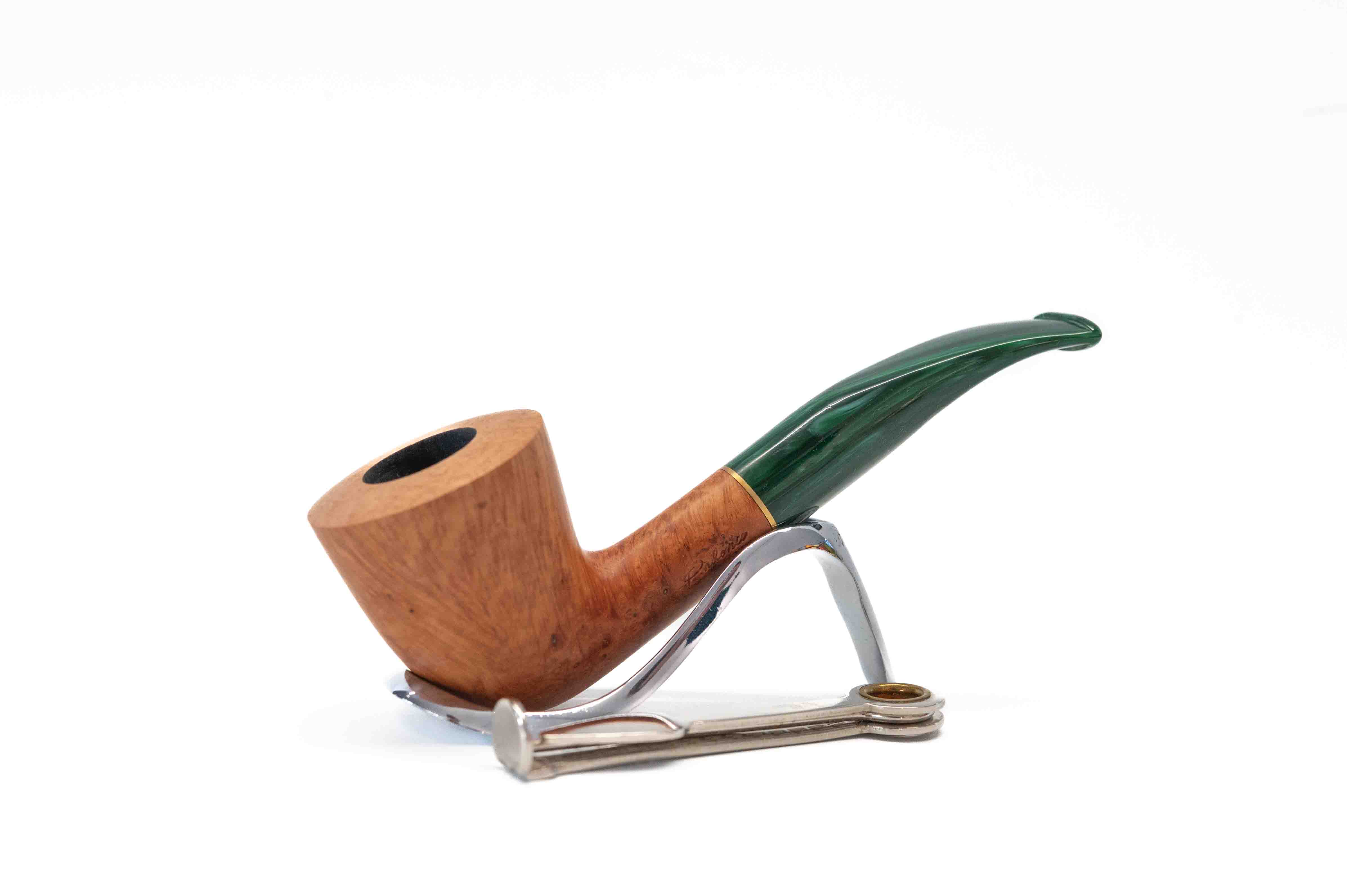 Padonio bruyer pipa 9mm filterrel, enyhén hajlított szárral, Dublin forma